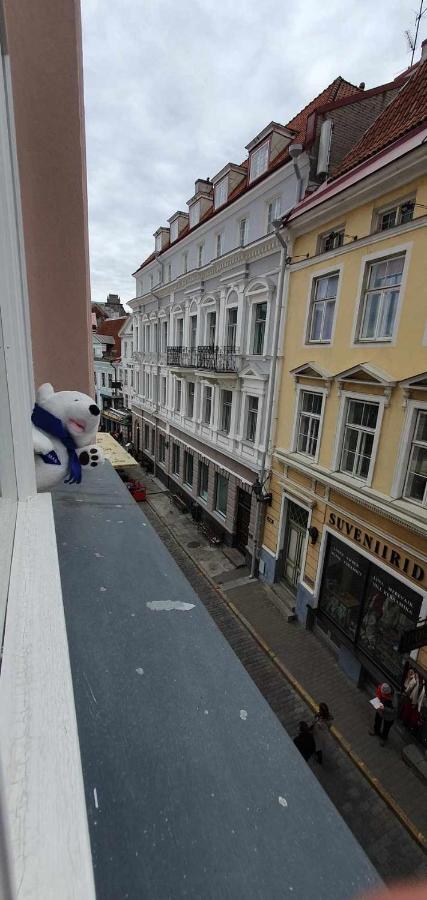 Cozy Apartment On The Town Hall Square Tallinn Exteriör bild